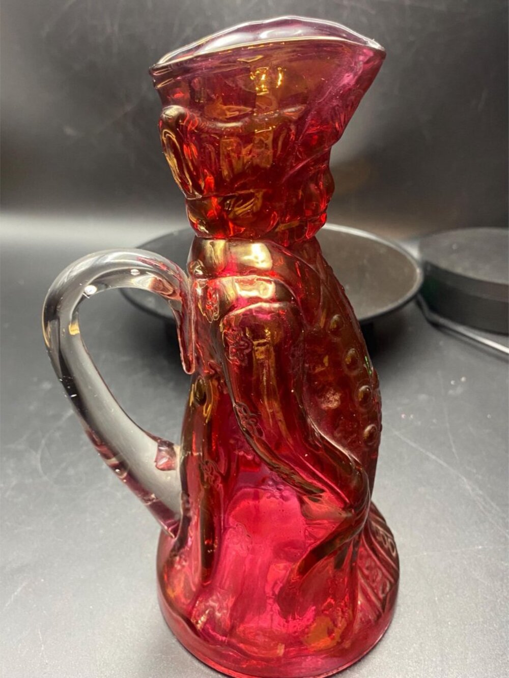 Colonial Soldier Syrup Pitcher - Picture 5 of 7